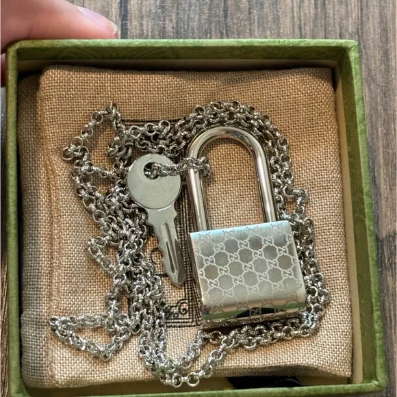 Gucci RARE Silver Padlock Lock & Key Pendant Necklace